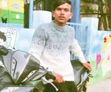 भाटापारा शहर में पुरानी रंजिश के चलते चाकूबाजी : युवक घायल होकर अस्पताल में मृत, पुलिस ने एक आरोपी गिरफ्तार किया