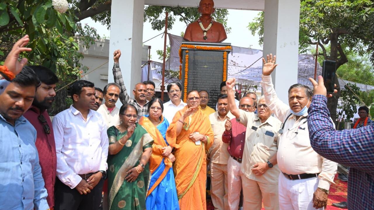 मुरा में 26वें नि:शुल्क स्वास्थ्य शिविर में 512 मरीजों का इलाज : 28 ऑपरेशन के लिए रेफर, अगले दो दिन में 30 और मरीजों की शल्य चिकित्सा, ग्रामीणों को नेत्र, बीपी, शुगर और शिशुओं की जांच का लाभ