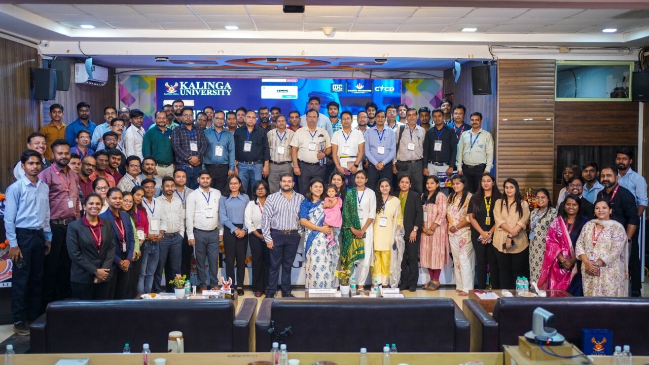 नए श्रम कानून 2025 पर कलिंगा यूनिवर्सिटी में मास्टरक्लास, विशेषज्ञों ने बताया—अनुपालन बोझ नहीं, रणनीतिक अवसर; उद्योग और एचआर प्रोफेशनल्स ने की भागीदारी