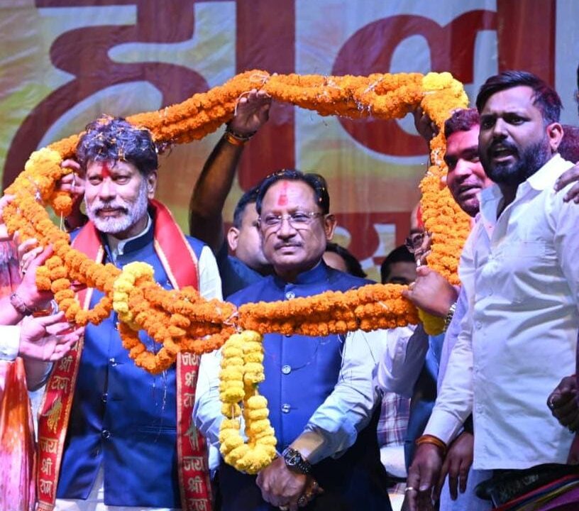 होली मिलन समारोह में शामिल हुए विष्णु देव साय: कहा– रंगों का पर्व देता है प्रेम, भाईचारे और समरसता का संदेश