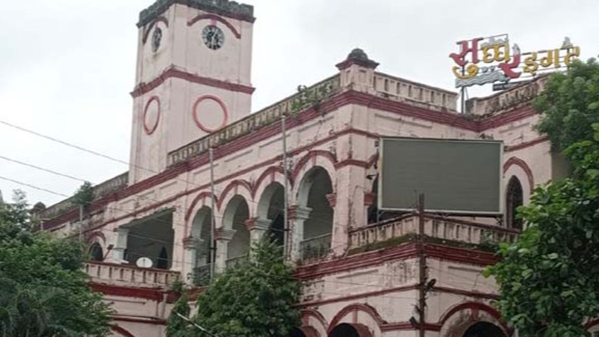 रायगढ़ में ठेकेदारों की लापरवाही, नीलामेश मेन पावर और यशराज स्टील्स फर्म ब्लैकलिस्ट, निगम कमिश्नर ने कहा- बख्शा नहीं जाएगा