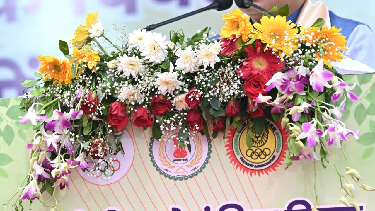 ओलंपिक मेजबानी के समर्थन में 2036 पौधों का रोपण: CM साय ने लगाया रुद्राक्ष, खिलाड़ियों को किया सम्मानित