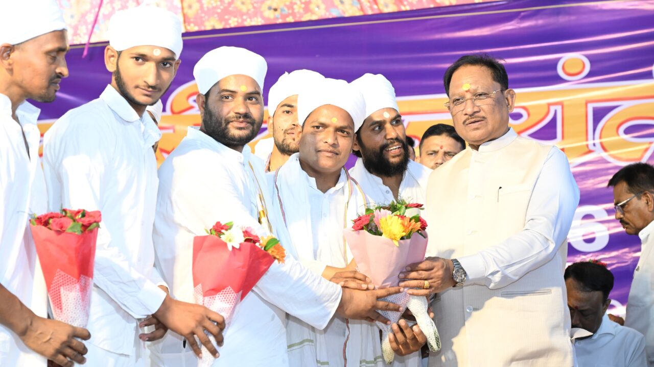 कबीर जयंती पर CM विष्णुदेव साय का बड़ा ऐलान: बिजली बिल भुगतान योजना की अवधि 3 महीने बढ़ेगी, उपभोक्ताओं को राहत