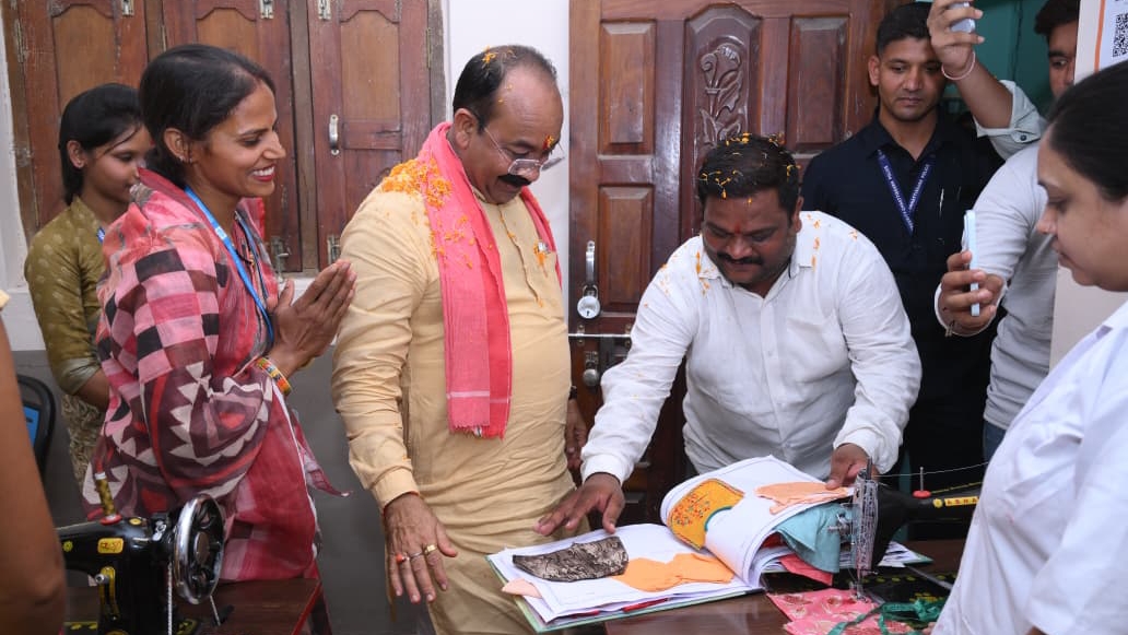 लोरमी में युवाओं को अरुण साव का सफलता मंत्र: कहा—‘डिग्री के साथ हुनर भी जरूरी’, 250 युवाओं को मिल रहा प्रशिक्षण