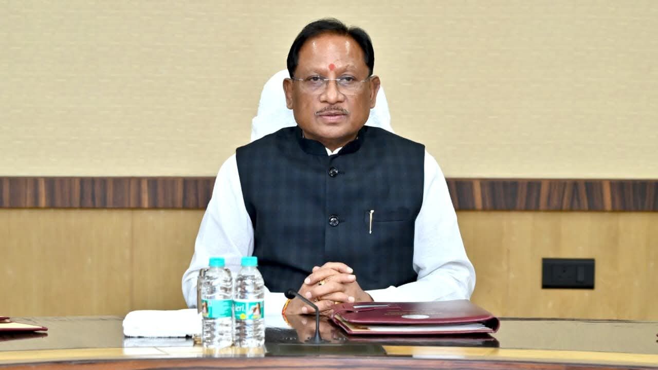435 प्रशासनिक सुधारों से बदला छत्तीसगढ़: CM विष्णु देव साय बोले—सुशासन का नया मॉडल बना प्रदेश, डिजिटल सिस्टम से बढ़ी पारदर्शिता