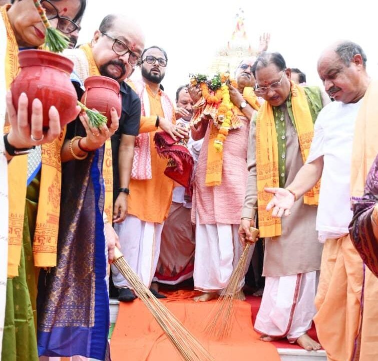 जगन्नाथ रथयात्रा में CM विष्णुदेव साय ने किया छेरा-पहरा: बोले- यह सिर्फ पर्व नहीं, समरसता और लोकसंस्कृति का उत्सव