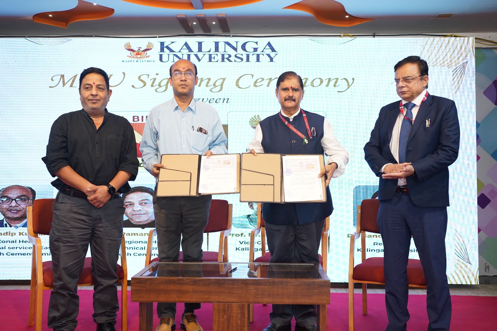 कलिंगा विश्वविद्यालय में अल्ट्राटेक सेंटर ऑफ एक्सीलेंस शुरू: सिविल इंजीनियरिंग छात्रों को मिलेगा इंडस्ट्री आधारित प्रशिक्षण, इंटर्नशिप और प्लेसमेंट का अवसर
