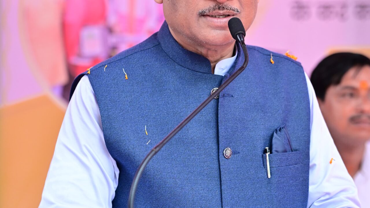 पक्का घर बनाने वालों को बड़ी राहत, CM विष्णु देव साय ने शुरू किया ई-रेत संगवारी पोर्टल, ऑनलाइन मिलेगी निःशुल्क रेत