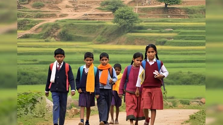 छत्तीसगढ़ में ड्रॉपआउट बच्चों की डिजिटल पहचान होगी : ‘लइका चिन्हारी’ एप से घर-घर सर्वे; स्कूल लाने पर मिलेंगे 500 रुपए