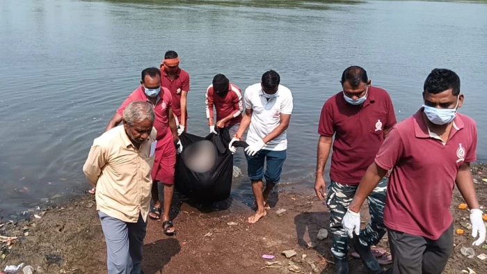 दुर्ग में शिवनाथ नदी के तेज बहाव में बहा 32 वर्षीय युवक, दो दिन तक चला रेस्क्यू, SDRF ने मोटर बोट से बरामद किया शव