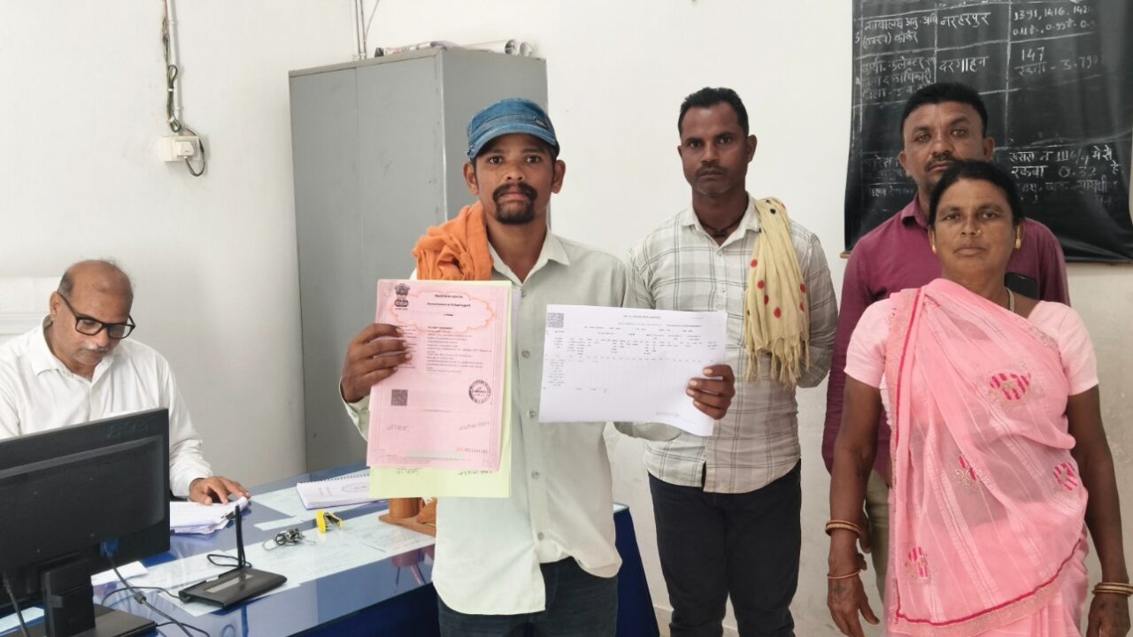रजिस्ट्री के साथ ही नामांतरण, किसान चंद्रशेखर को नहीं लगाने पड़े दफ्तर के चक्कर; ऑटोम्यूटेशन से समय और दौड़भाग बची