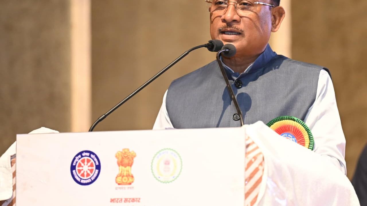 NSS स्थापना दिवस पर CM साय बोले- सेवा और अनुशासन से तैयार होंगे जिम्मेदार नागरिक, युवाओं को मिल रहे रोजगार और स्टार्टअप के अवसर