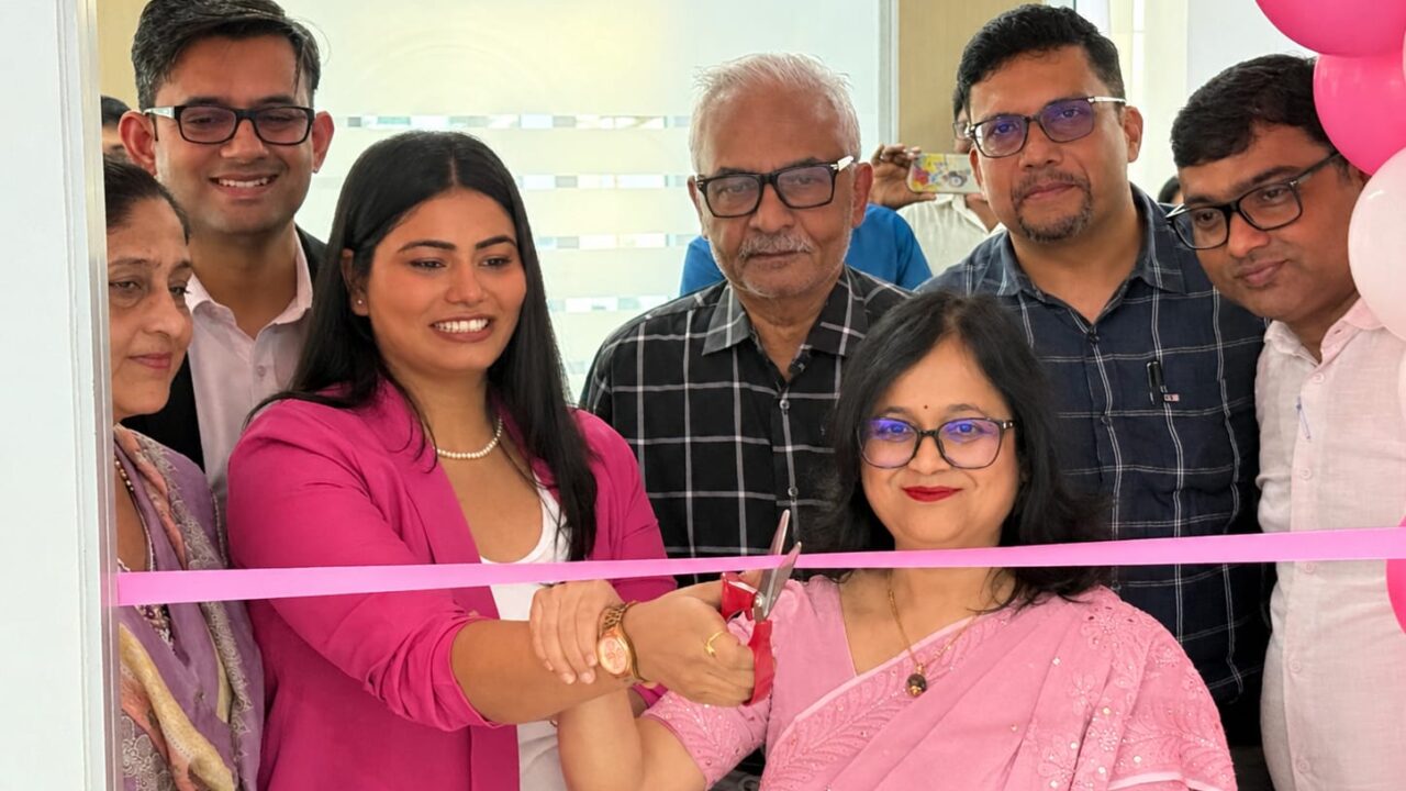 रायपुर में शुरू हुई ब्रेस्ट केयर क्लिनिक: ₹1,499 में होगी स्क्रीनिंग; हर गुरुवार एक ही जगह मिलेंगी कैंसर के तीन विशेषज्ञ विभागों की सेवाएं