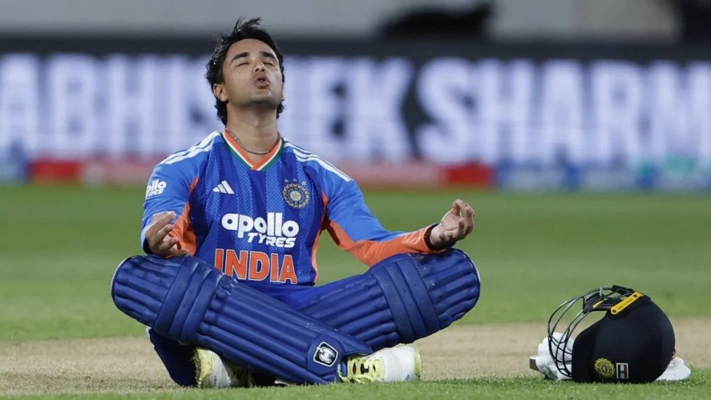 IND vs NZ 3rd T20I : अभिषेक-वैभव की ताबड़तोड़ बल्लेबाजी से टूटे रिकॉर्ड, 13.2 ओवर में भारत ने न्यूजीलैंड को रौंदा